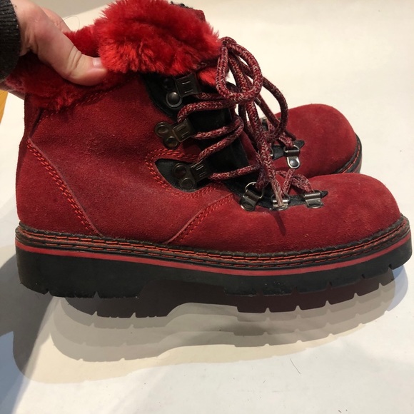 Red Suede & Faux Fur Hiking / Fashion Boot - Picture 3 of 5